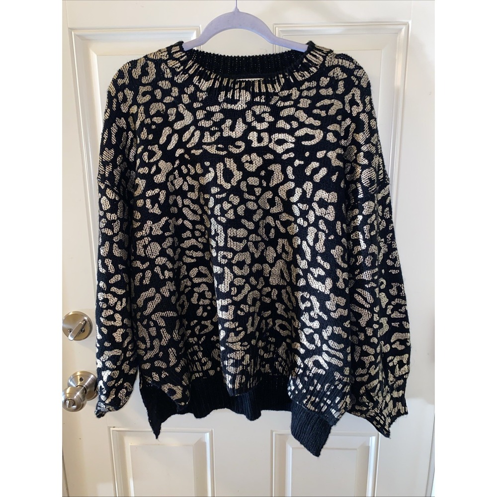 Andthewhy Women's‎ Cheetah Print Sweater M/L Gold And Black